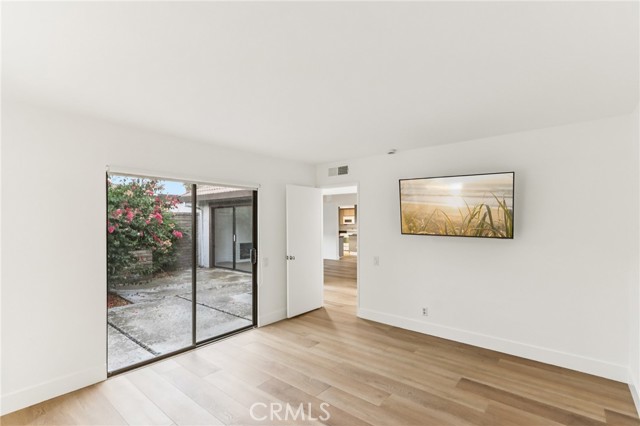 Detail Gallery Image 23 of 37 For 2542 Miramonte Cir #C,  Palm Springs,  CA 92264 - 3 Beds | 2/1 Baths