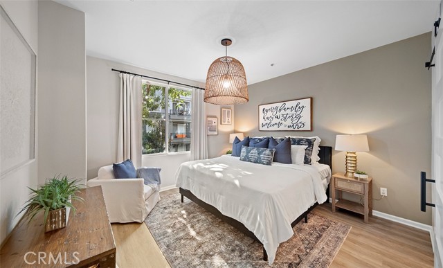 1801 E Katella Avenue, Anaheim CA: https://media.crmls.org/medias/0eeead58-063e-42f1-b95a-dd45e17af6b1.jpg