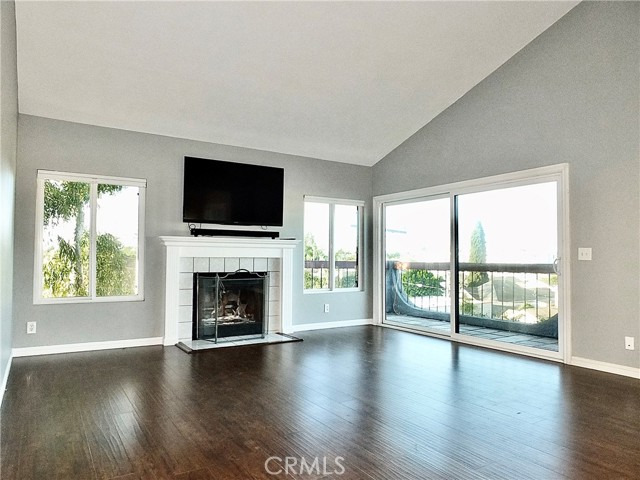 Front Image Thumbnail for CRPW25236087