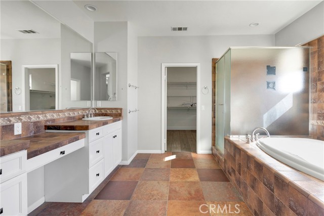 Detail Gallery Image 41 of 66 For 16959 Broken Rock Ct, Riverside,  CA 92503 - 4 Beds | 3/1 Baths