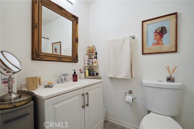 Detail Gallery Image 15 of 22 For 18530 Hatteras St #130,  Tarzana,  CA 91356 - 2 Beds | 2 Baths