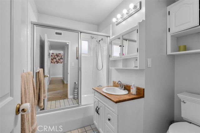 912 Millmark Grove Street, San Pedro CA: https://media.crmls.org/medias/0ef429c4-b6bc-4632-a83b-d37054d7d3cb.jpg
