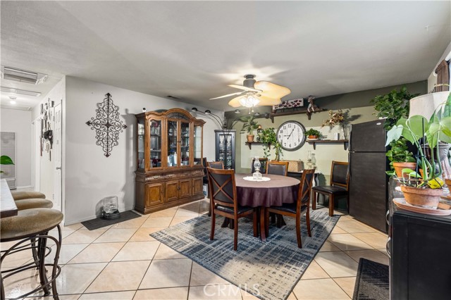 Detail Gallery Image 9 of 16 For 44213 Fenhold, Lancaster,  CA 93535 - 3 Beds | 2 Baths