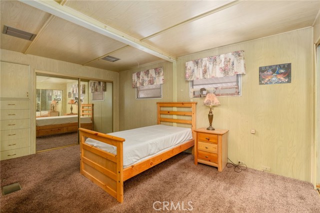 2692 Highland Avenue, Highland CA: https://media.crmls.org/medias/0ef5563a-285f-4cea-90e9-b43aaf925631.jpg