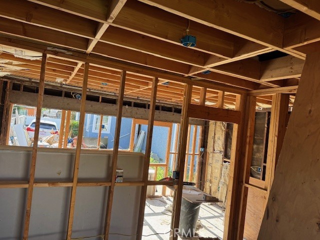 Detail Gallery Image 20 of 30 For 2941 Baltic, Long Beach,  CA 90810 - 2 Beds | 2 Baths