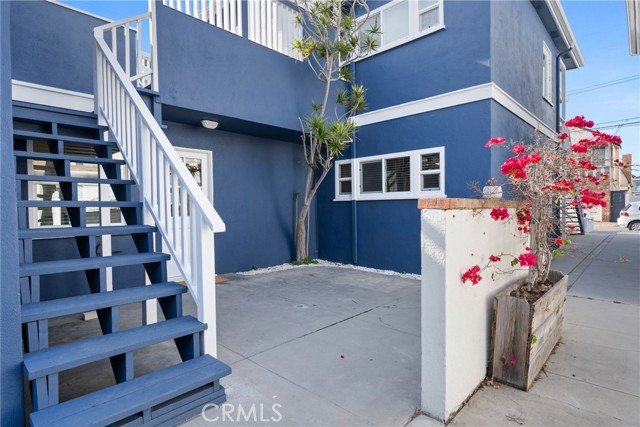 Detail Gallery Image 4 of 31 For 502 36th #B,  Newport Beach,  CA 92663 - 2 Beds | 1 Baths