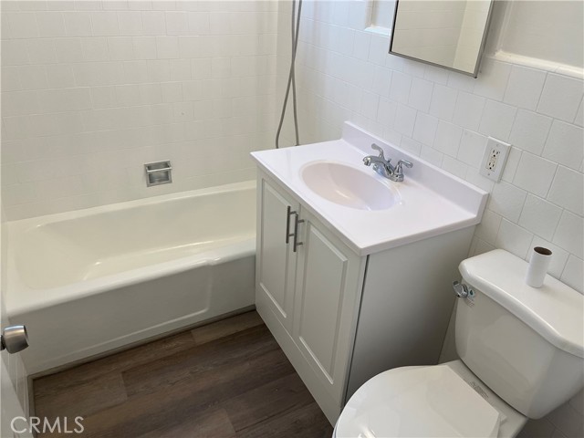 Detail Gallery Image 3 of 21 For 10341 Karmont, South Gate,  CA 90280 - 2 Beds | 1 Baths