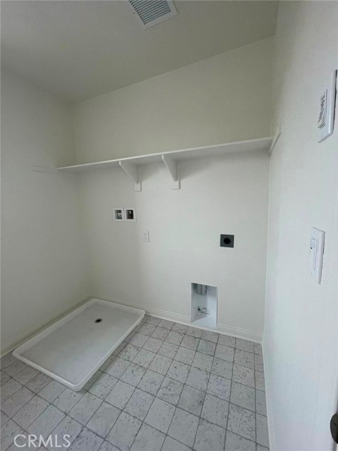 Detail Gallery Image 15 of 16 For 16129 Alamo Ct, Chino,  CA 91708 - 3 Beds | 2/1 Baths