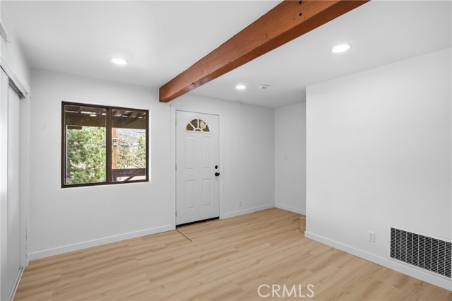 Detail Gallery Image 16 of 47 For 2386 Independence Ln, Running Springs,  CA 92382 - 2 Beds | 1/1 Baths