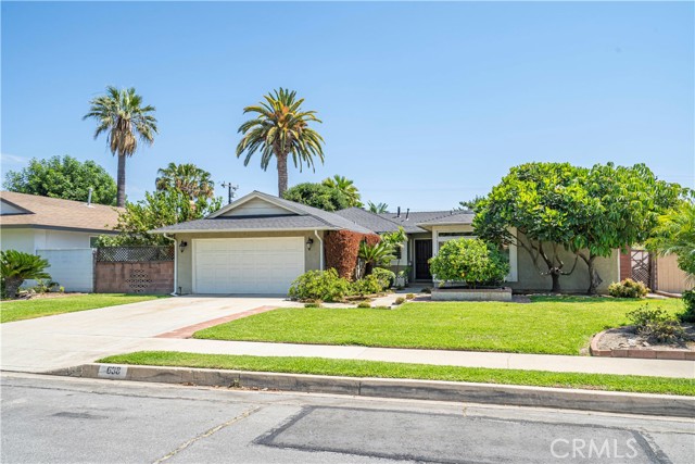 638 Walnut Avenue, Glendora, California 91741, 4 Bedrooms Bedrooms, ,2 BathroomsBathrooms,Single Family Residence,For Sale,Walnut,CV24146661