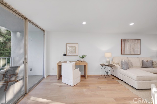 32735 Seagate Drive, Rancho Palos Verdes CA: https://media.crmls.org/medias/0ef85f89-f184-4cff-b540-10d58394e117.jpg