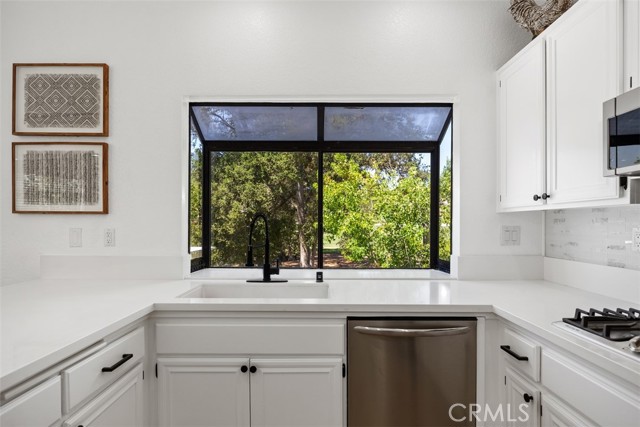 Detail Gallery Image 14 of 37 For 31 Oak Knolls, Coto de Caza,  CA 92679 - 2 Beds | 2 Baths