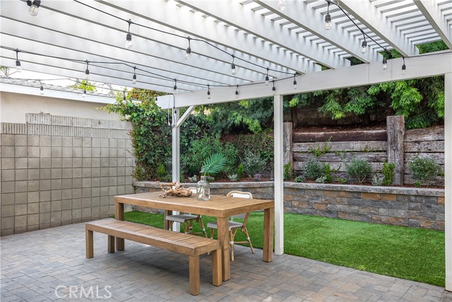 2105 N. Meadows Ave, Manhattan Beach, California 90266, 4 Bedrooms Bedrooms, ,3 BathroomsBathrooms,Residential,Sold,N. Meadows Ave,SB22064720