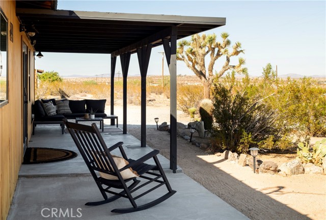 Detail Gallery Image 6 of 52 For 63070 Pole Rd, Joshua Tree,  CA 92252 - 2 Beds | 1 Baths