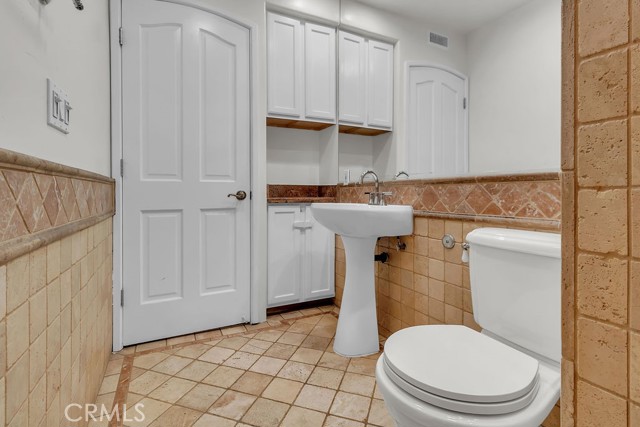 Detail Gallery Image 19 of 40 For 6314 Marina Pacifica, Long Beach,  CA 90803 - 2 Beds | 2 Baths