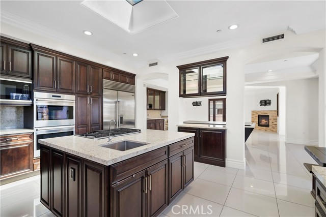 462 S Maple Drive, Beverly Hills CA: https://media.crmls.org/medias/0ef9428c-a67e-4863-9cfb-8a9e2e9929c8.jpg