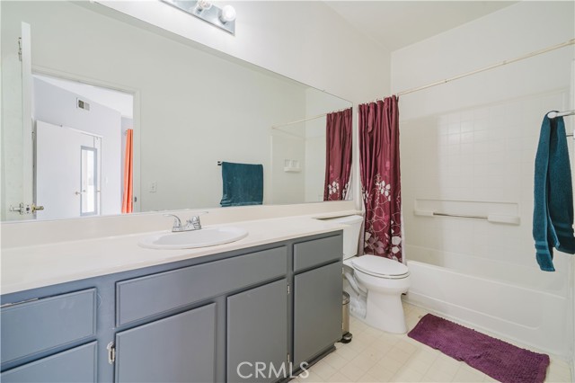 535 Magnolia, 419 photo 19