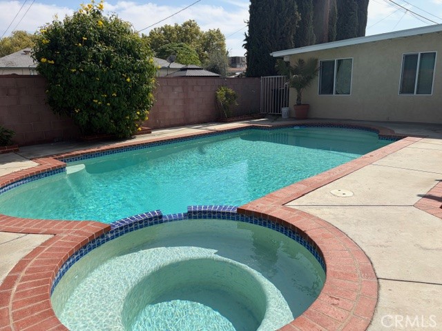 Detail Gallery Image 38 of 39 For 8838 Murietta, Panorama City,  CA 91402 - 3 Beds | 2 Baths