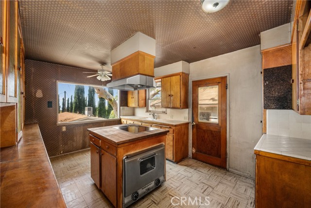 Detail Gallery Image 8 of 40 For 4939 Lowell Ave, La Crescenta,  CA 91214 - 3 Beds | 1 Baths