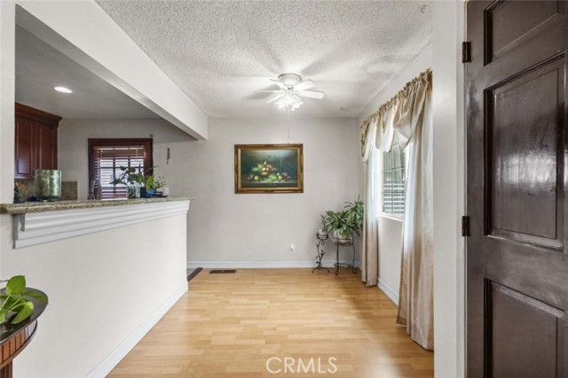 10431 Las Lunitas Avenue photo 8