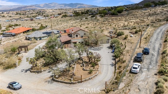 9075 Mesa Vista Street, Apple Valley CA: https://media.crmls.org/medias/0efb3001-433d-4f00-8a88-3b3fbd0c53e8.jpg