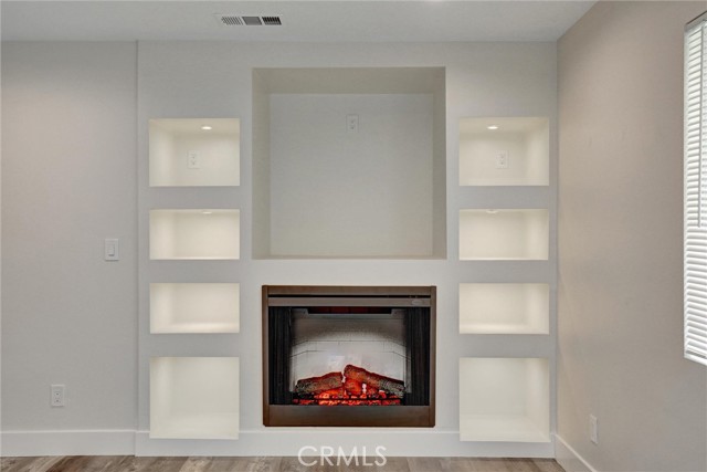 402 E Glendale Drive, Orange CA: https://media.crmls.org/medias/0efb4330-4fd0-4efd-9068-3bfd110fad7c.jpg