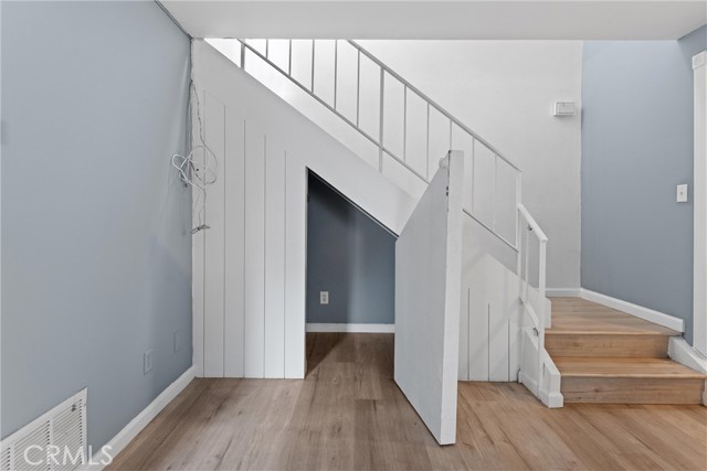 Detail Gallery Image 8 of 25 For 1317 via Santiago #C,  Corona,  CA 92882 - 2 Beds | 1/1 Baths
