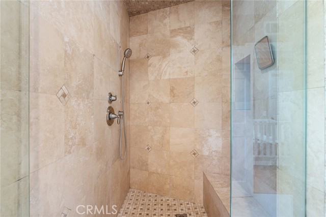 5005 Delita Place, Woodland Hills CA: https://media.crmls.org/medias/0efc1e7b-61ec-441d-a87b-e143eb0a07ea.jpg
