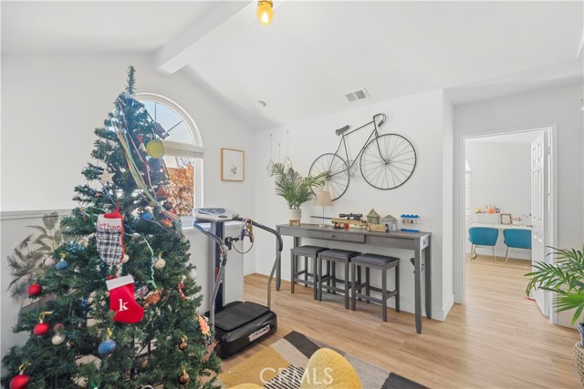 Detail Gallery Image 15 of 30 For 13190 Spire Cir, Chino Hills,  CA 91709 - 3 Beds | 3 Baths