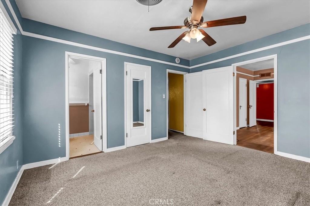 https://media.crmls.org/medias/0efcfad2-5ee6-4bd8-b09d-5e7d18e9fab2.jpg?preset=X-Large