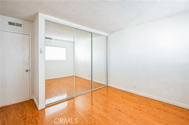 Detail Gallery Image 11 of 30 For 617 E Angeleno Ave #305,  Burbank,  CA 91501 - 2 Beds | 2 Baths