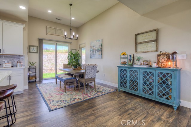 340 Circlewood Drive, Paradise CA: https://media.crmls.org/medias/0efdd044-2b74-472e-b5d8-0d3a817141e1.jpg