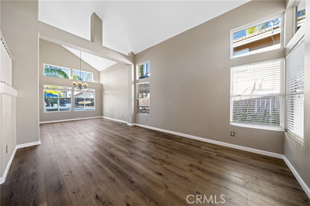 Detail Gallery Image 5 of 44 For 30354 Falcon Point Ct, Murrieta,  CA 92563 - 5 Beds | 3 Baths