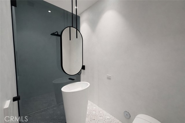 53 Montecito, Corona del Mar CA: https://media.crmls.org/medias/0efe7f74-6183-4bd0-927c-4fb90c52ab8c.jpg