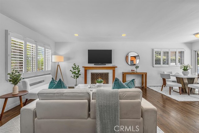 7135 W 91st Street, Los Angeles CA: https://media.crmls.org/medias/0efead11-db20-4842-802a-0e9cae8a0049.jpg