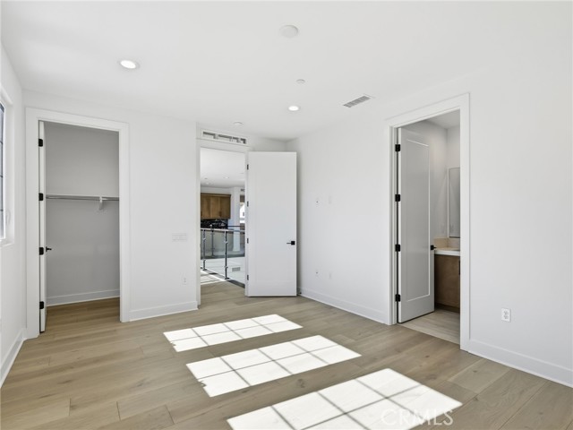 Detail Gallery Image 38 of 48 For 22849 W Seaqua Cir, Chatsworth,  CA 91311 - 6 Beds | 6/1 Baths