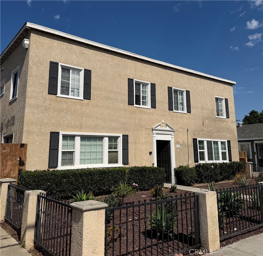 SingleFamilyResidence at 1323 Walnut Ave