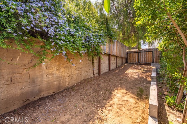 5893 Oak Knolls Road, Simi Valley CA: https://media.crmls.org/medias/0effcaf9-95bf-4df9-a918-3c8a4cac02c3.jpg