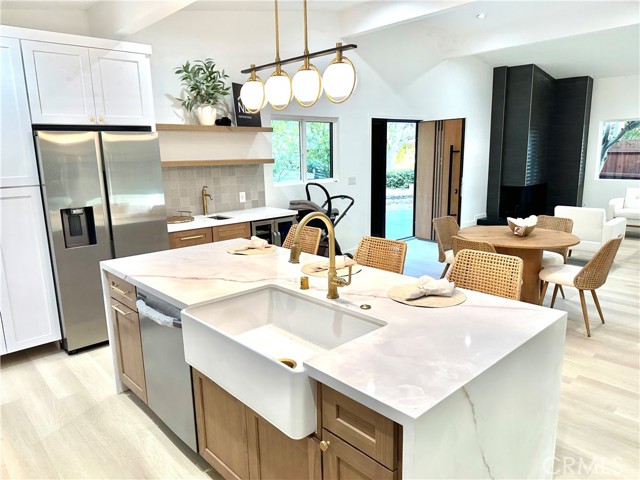 10335 Babbitt Avenue, Granada Hills CA: https://media.crmls.org/medias/0effcfcf-e2fa-4a85-8f0b-3a4055d0cdc7.jpg