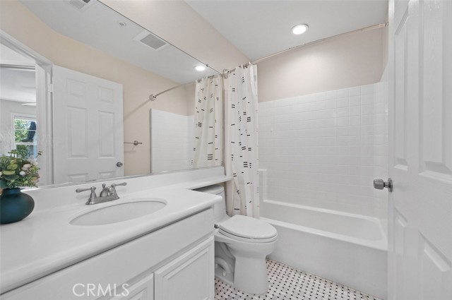 Detail Gallery Image 44 of 54 For 2 Plumeria Ln #127,  Aliso Viejo,  CA 92656 - 3 Beds | 2/1 Baths