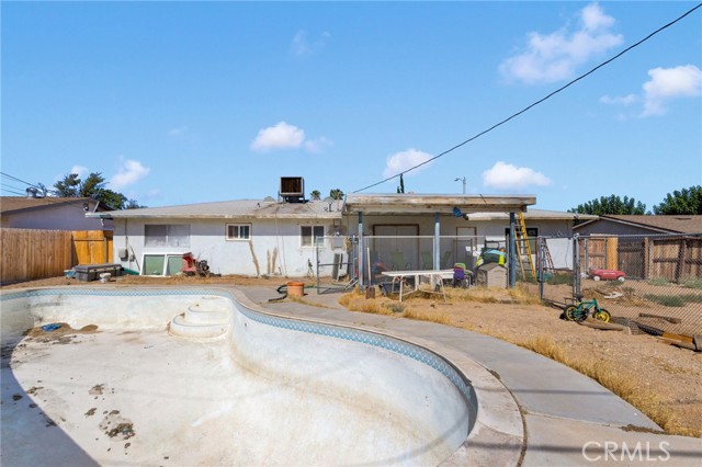 Detail Gallery Image 11 of 32 For 14961 S Culver Rd, Victorville,  CA 92394 - 4 Beds | 2 Baths