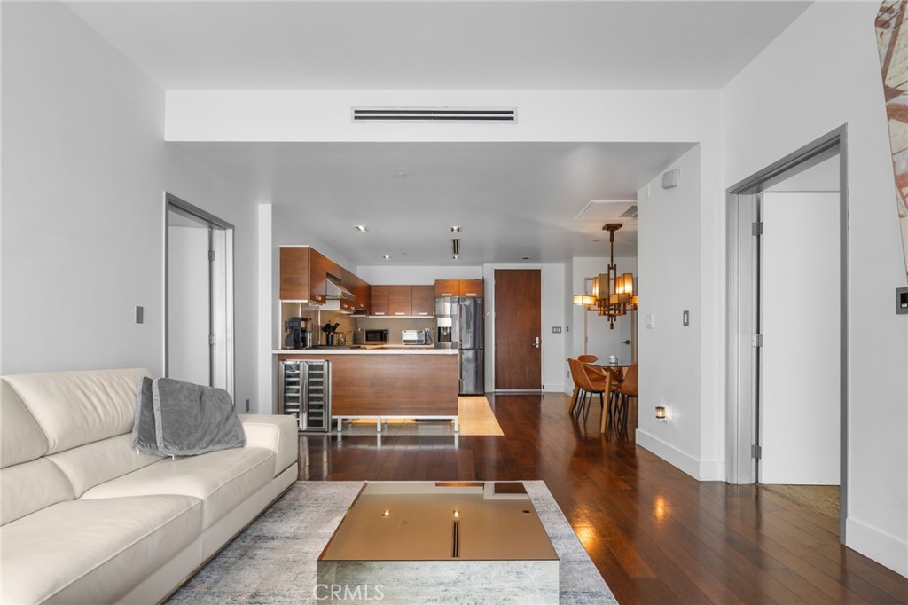 0f00a911 4bb0 4191 Bc83 39fd43e3d394