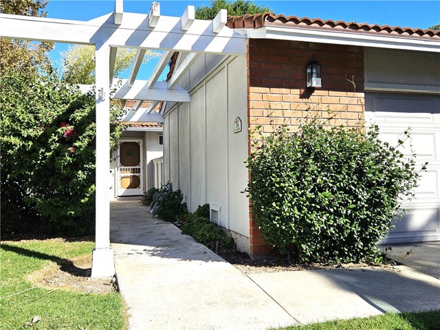 Detail Gallery Image 2 of 33 For 3219 via Carrizo #B,  Laguna Woods,  CA 92637 - 3 Beds | 2 Baths