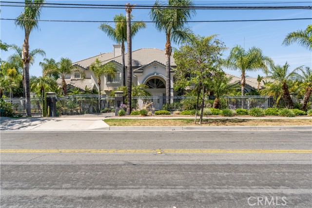 615 E Chase Dr, Corona, CA 92881