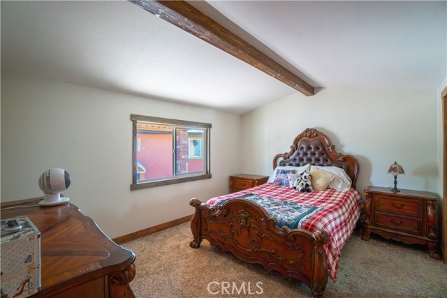 14221 Tumbleweed Road, Phelan CA: https://media.crmls.org/medias/0f01d25f-5492-494f-b929-88d61dbd9cd2.jpg