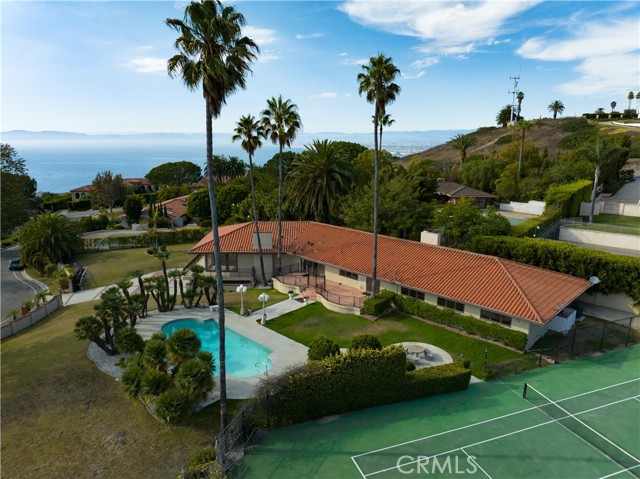 Detail Gallery Image 17 of 75 For 984 La Cresta Pl, Palos Verdes Estates,  CA 90274 - 6 Beds | 4 Baths