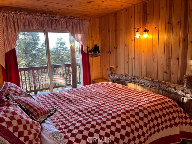 Detail Gallery Image 21 of 70 For 43897 Yosemite Drive, Big Bear Lake,  CA 92315 - 4 Beds | 2 Baths