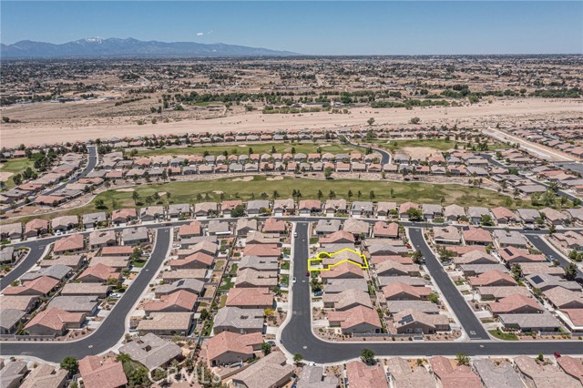 19478 Big Horn Street, Apple Valley CA: https://media.crmls.org/medias/0f01e6d7-de1c-4ef5-b227-6ba0fbb54e48.jpg