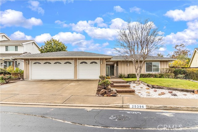 Detail Gallery Image 4 of 64 For 25396 Shawnee, Lake Forest,  CA 92630 - 4 Beds | 2/1 Baths