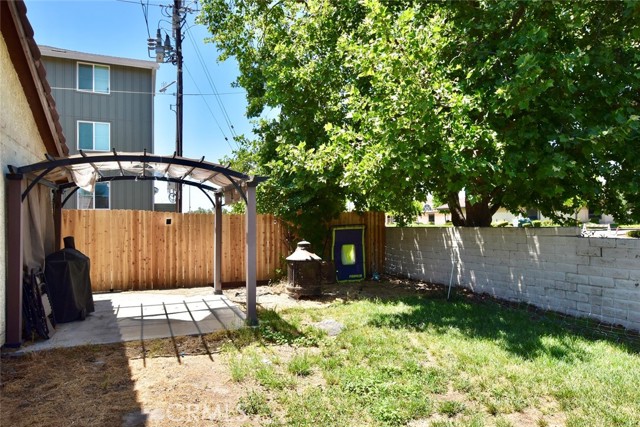Detail Gallery Image 7 of 22 For 200 Oak Meadow Ln, Paso Robles,  CA 93446 - 2 Beds | 1 Baths